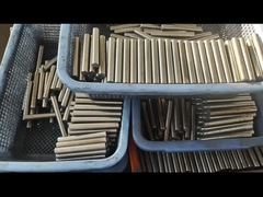 Włókna wolfram-karbid, niemagnetyczne małe okrągłe pręty.