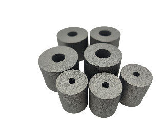 Precyzyjny proces kucia na zimno, produkcja z węglików spiekanych, formy do elementów złącznych dla produktów o wysokich wymaganiach